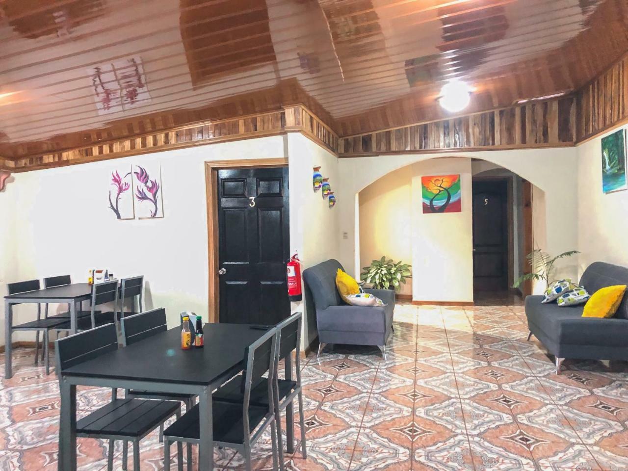 Monte Fresco Hostel Boutique Puntarenas Esterno foto